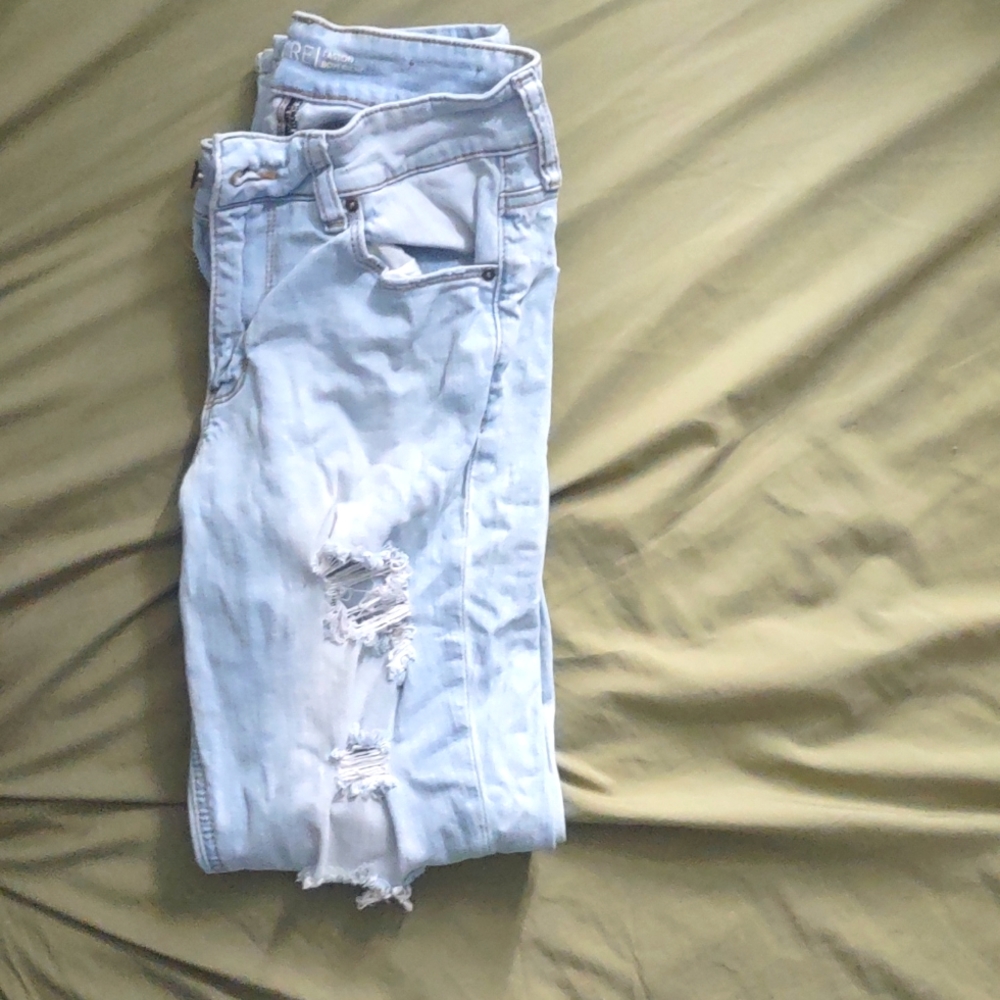The are Easton boyfriend jeans light wash